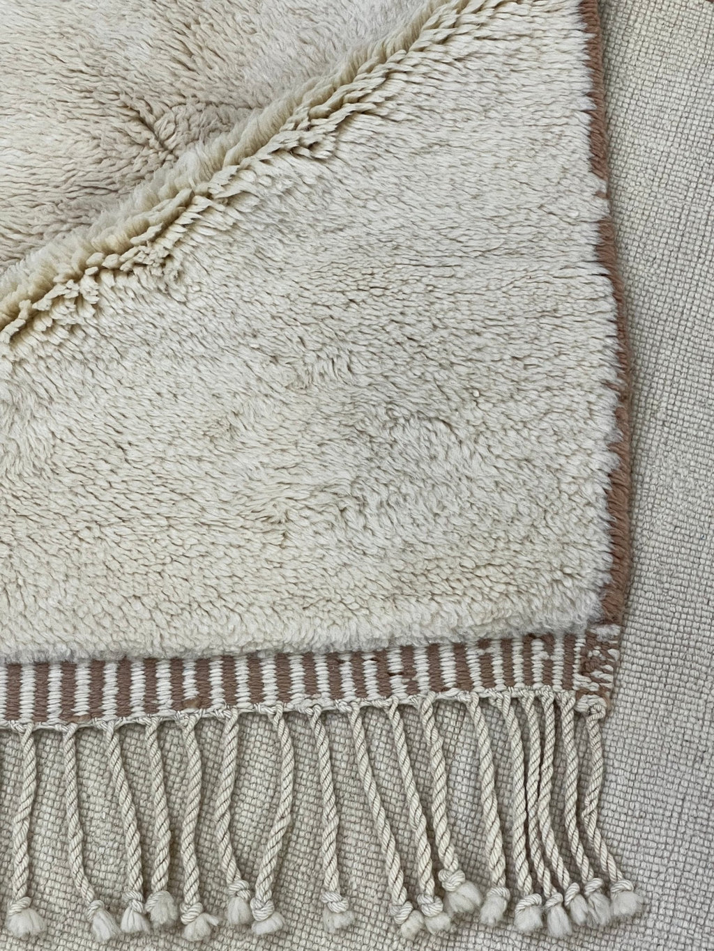 Contemporary Beni Mrirt Berber Rug 10'60" x 6'79" - 323 cm x 207 cm (Wool)