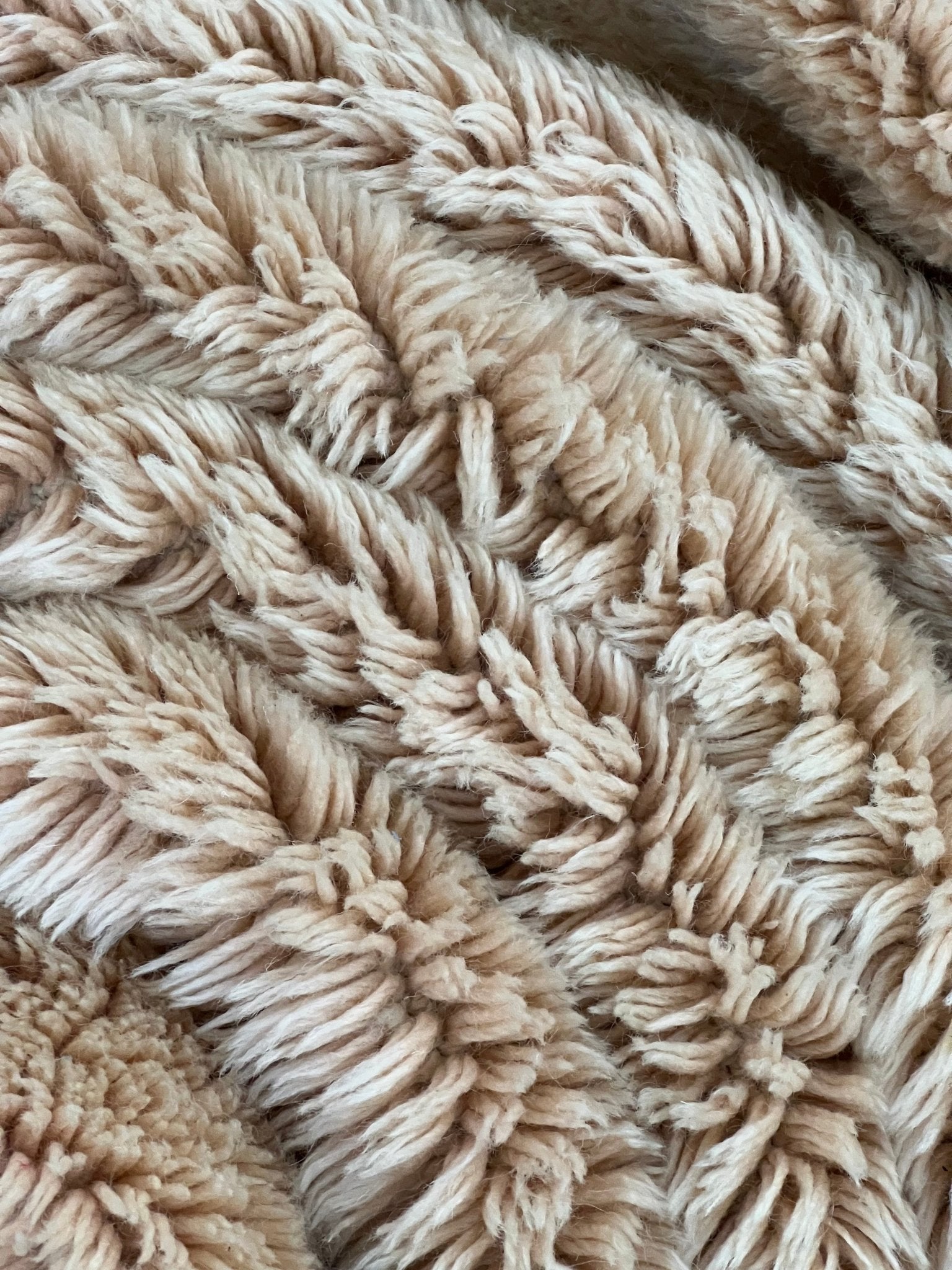 Contemporary Beni Mrirt Berber Rug 10'83" x 7'55" - 330 cm x 230 cm (Wool)