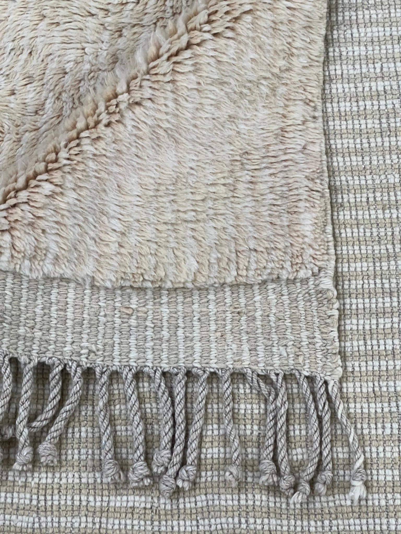 Contemporary Beni Mrirt Berber Rug 11'25" x 7'45" - 343 cm x 227 cm (Wool)