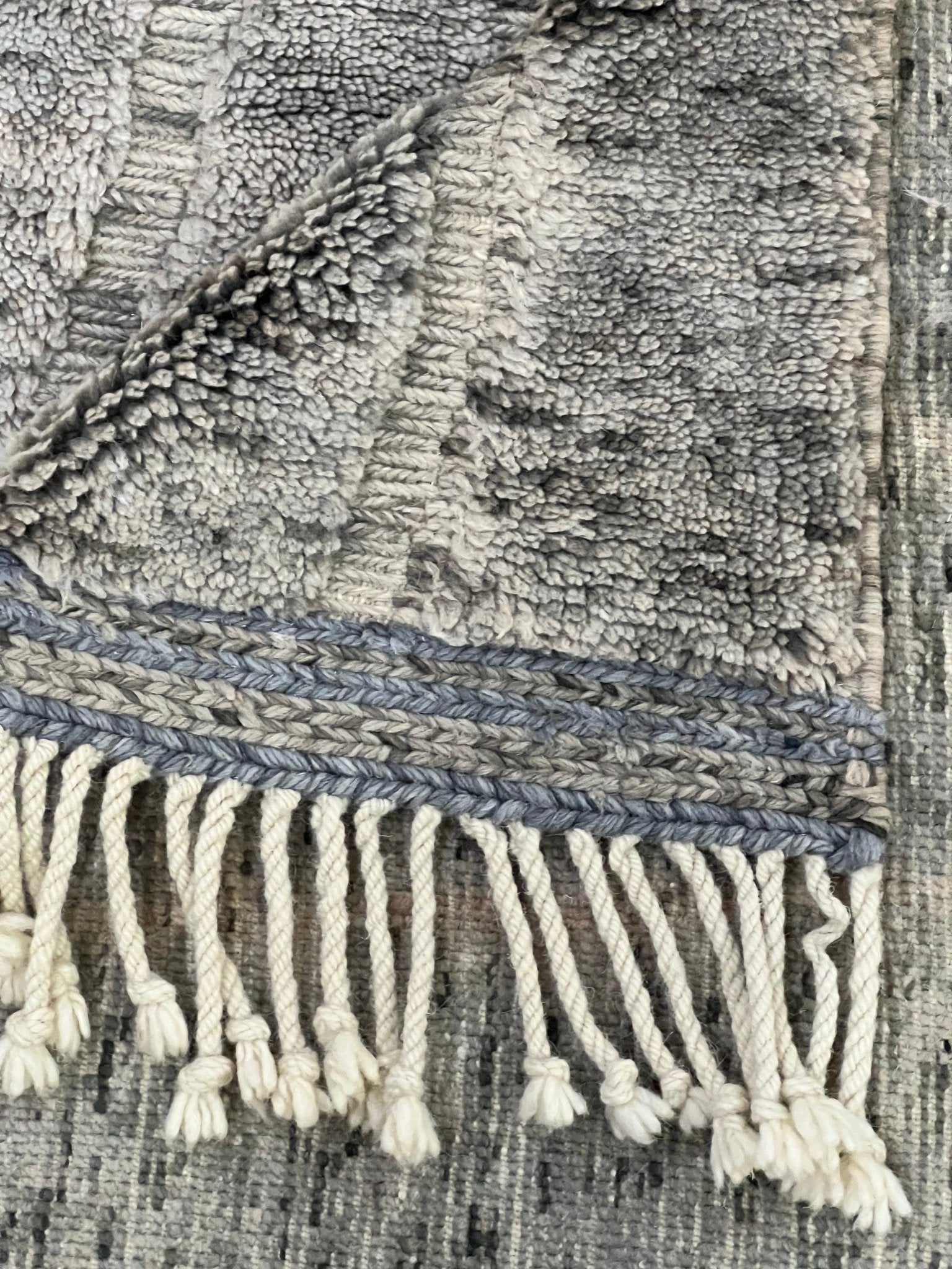 Contemporary Beni Mrirt Berber Rug 12'96" x 9'94" - 395 cm x 303 cm (Wool)