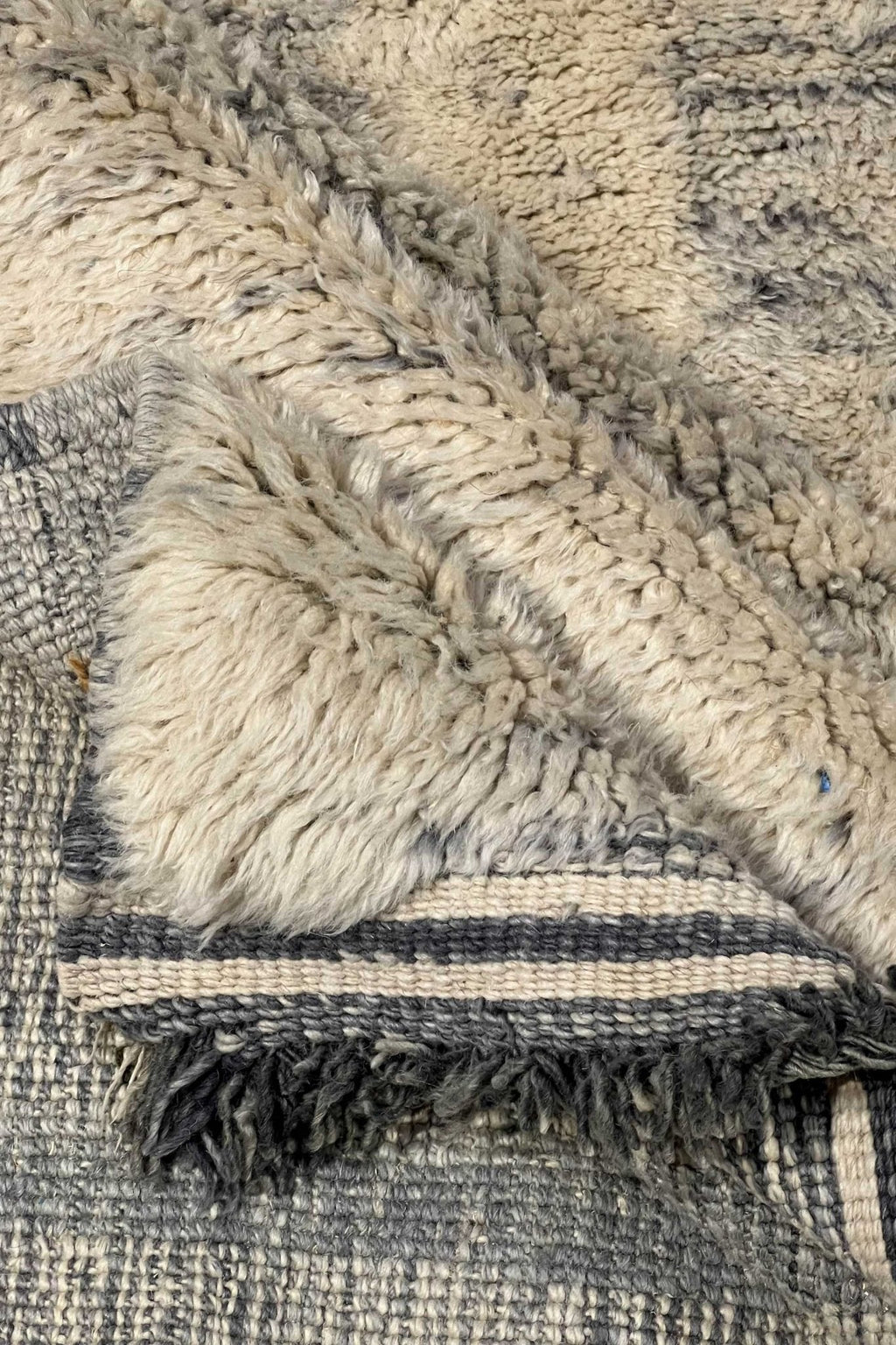 Contemporary Beni Mrirt Berber Rug 5'83" x 9'77" -  178 cm x 298 cm (Wool)