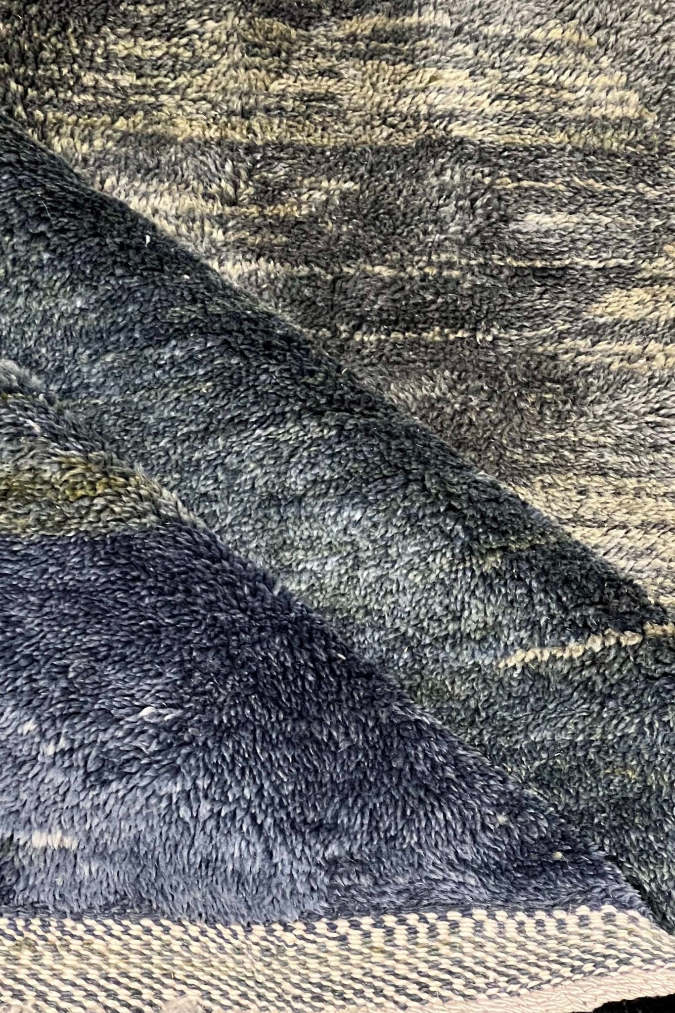 Contemporary Beni Mrirt Berber Rug 5'93" x 9'54" -  181 cm x 291 cm (Wool)