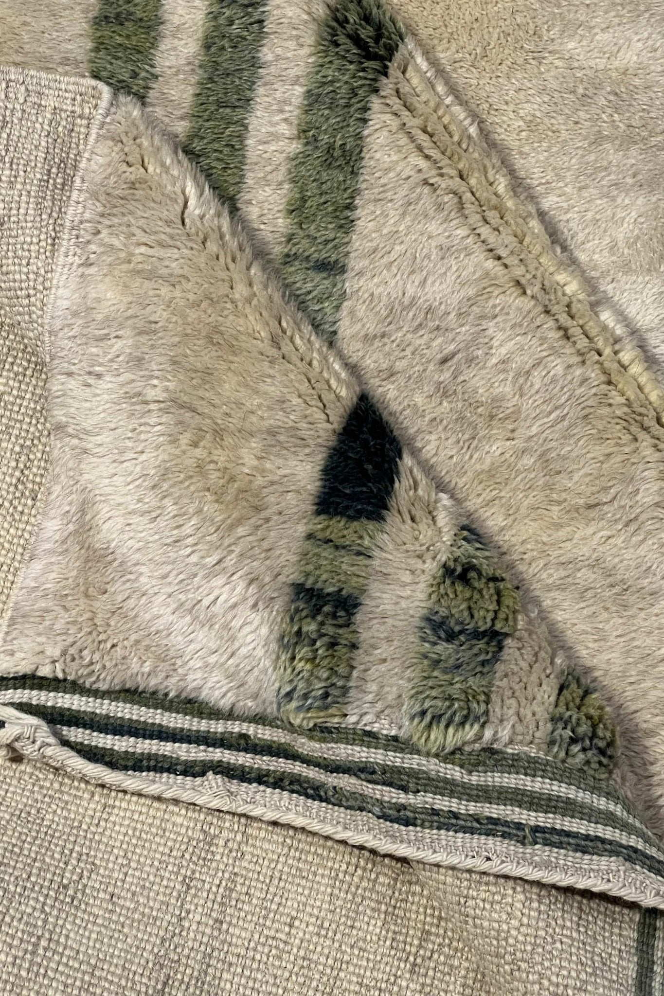 Contemporary Beni Mrirt Berber Rug 6'10" x 9'64" -  186 cm x 294 cm (Wool)