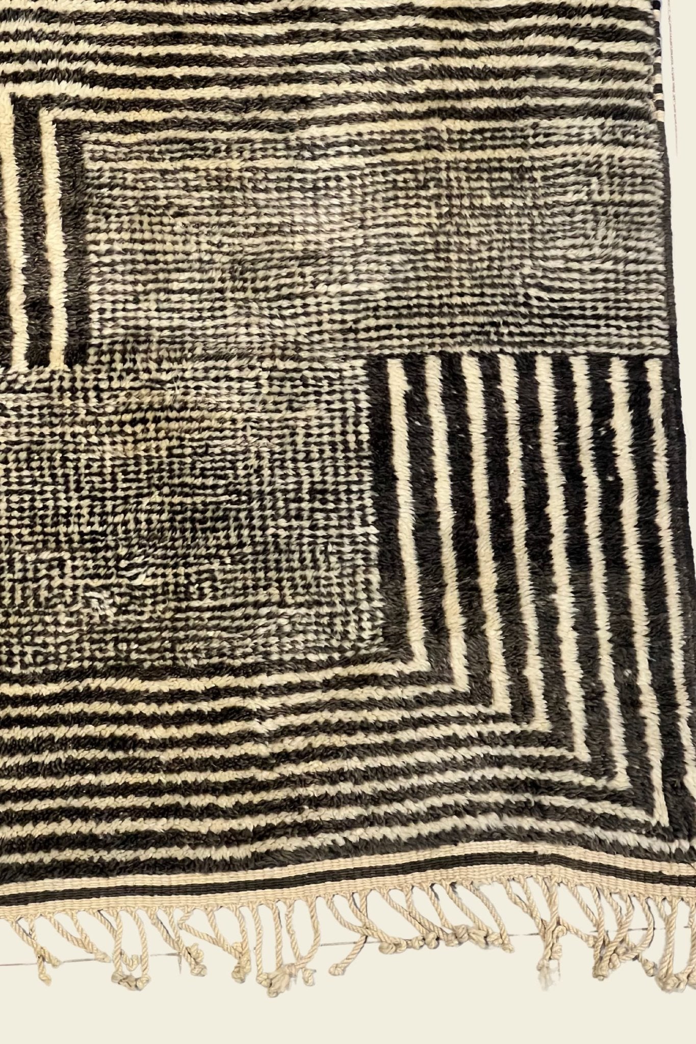 Contemporary Beni Mrirt Berber Rug 6'29" x  9'64" -  192 cm x  294 cm (Wool)