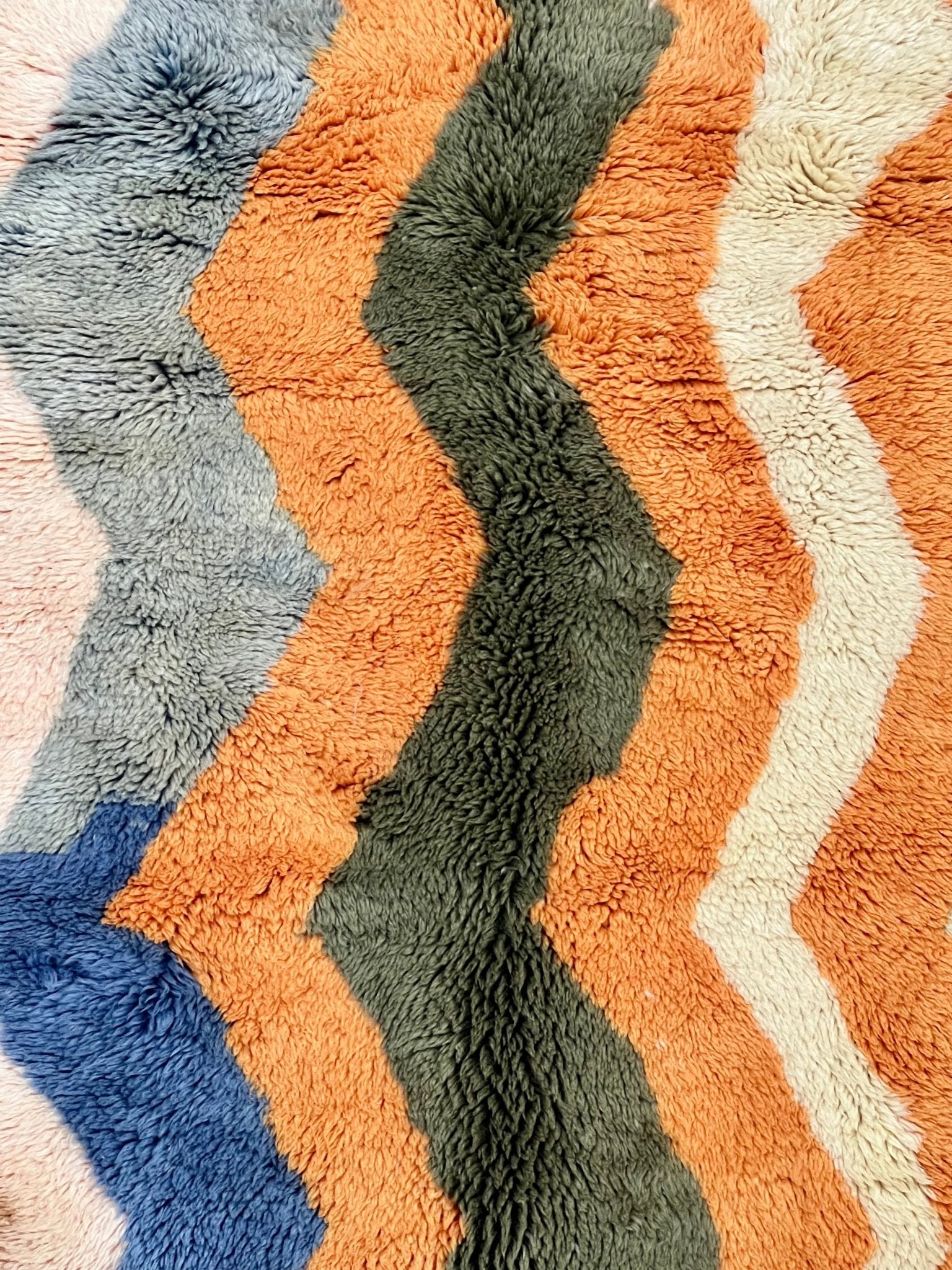 Contemporary Beni Mrirt Berber Rug 6'59" x 5'05" -  201 cm x 154 cm (Wool)