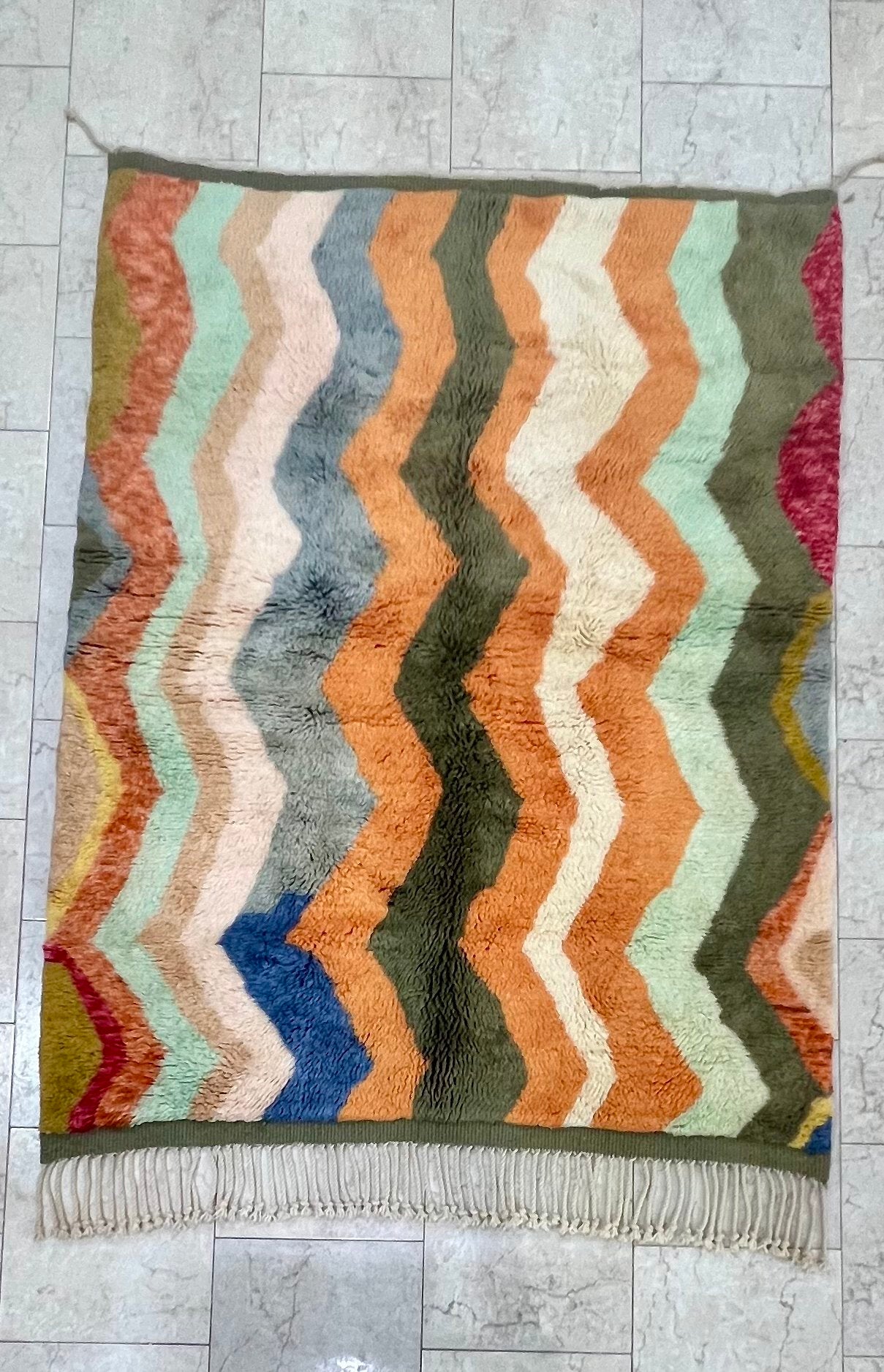 Contemporary Beni Mrirt Berber Rug 6'59" x 5'05" -  201 cm x 154 cm (Wool)