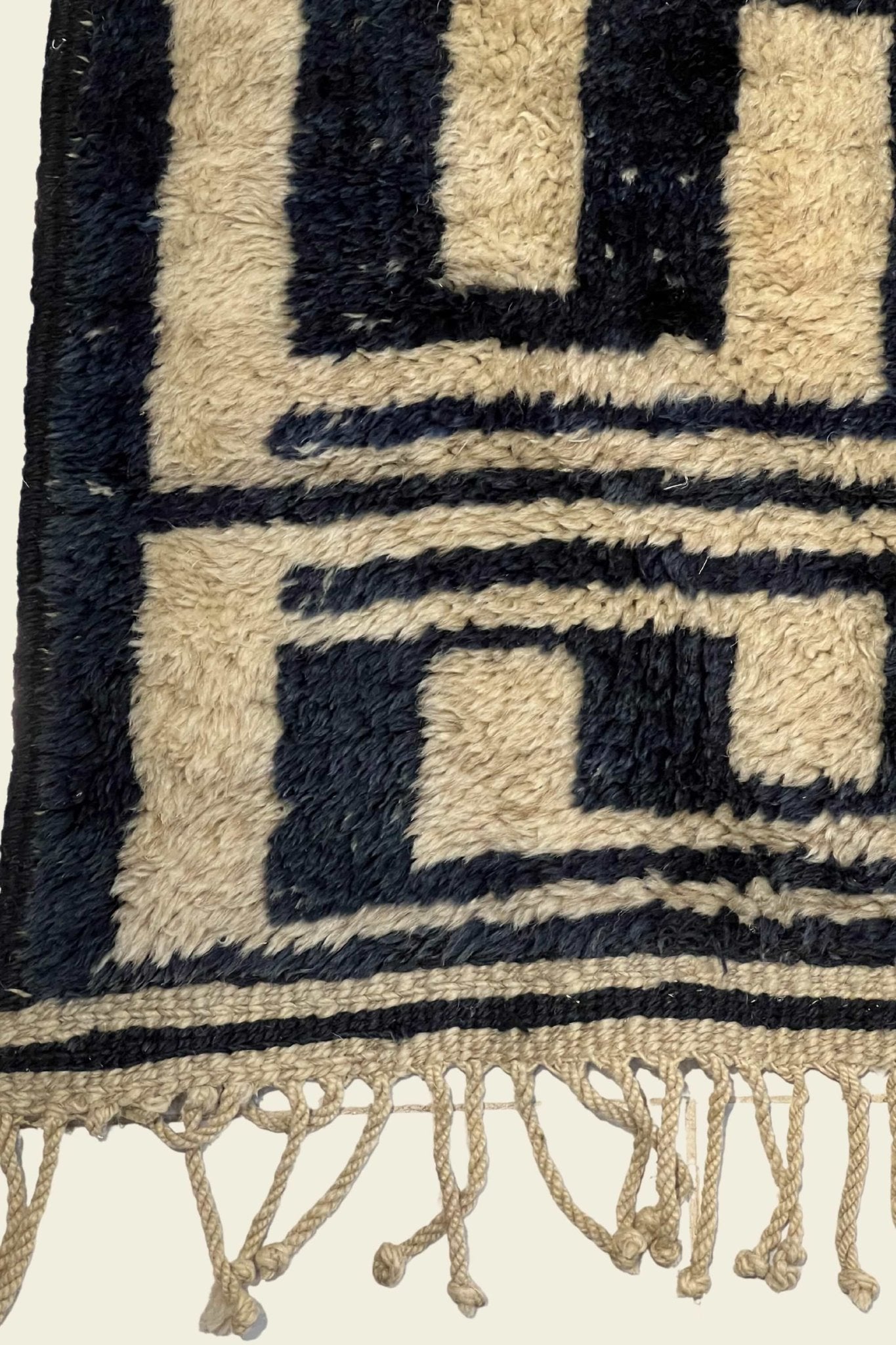 Contemporary Beni Mrirt Berber Rug 6'79" x 9'35" - 207 cm  x 285 cm (Wool)