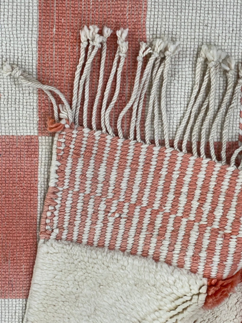 Contemporary Beni Mrirt Berber Rug 9'97" x 6'50" - 304 cm x 198 cm (Wool)