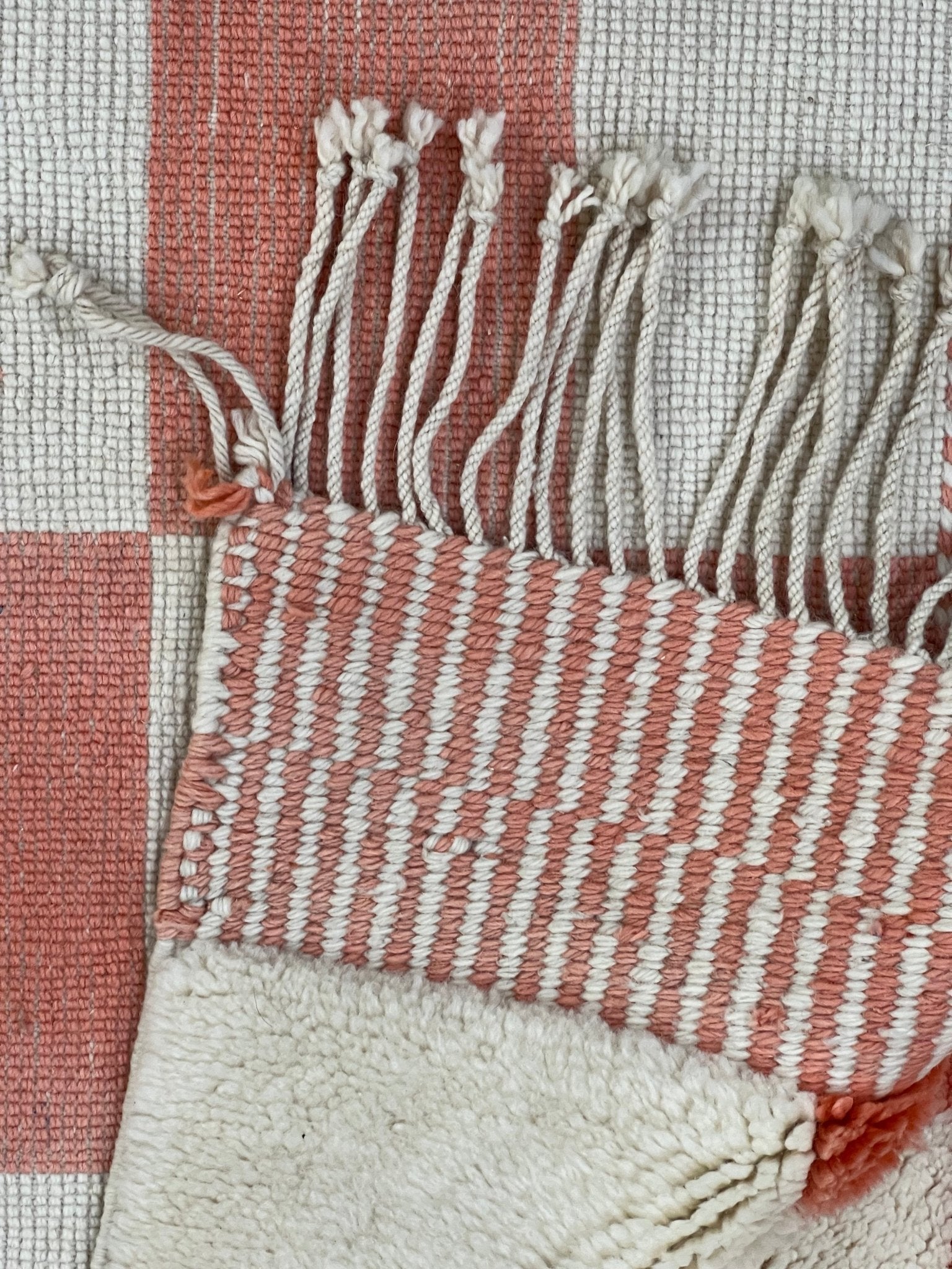 Contemporary Beni Mrirt Berber Rug 9'97" x 6'50" - 304 cm x 198 cm (Wool)