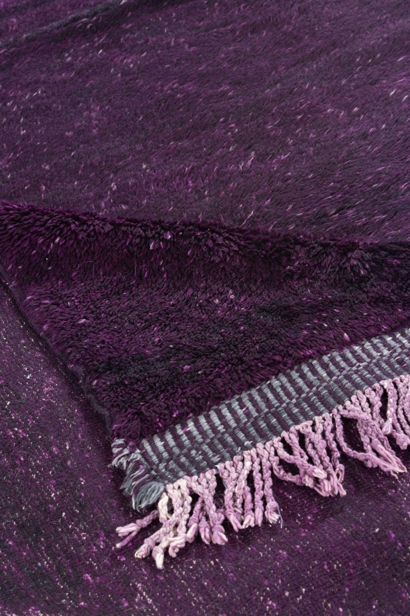 Vintage Beni Mguild Berber Rug 6'00" x  9'94" - 183 cm  x 303 cm (Wool)