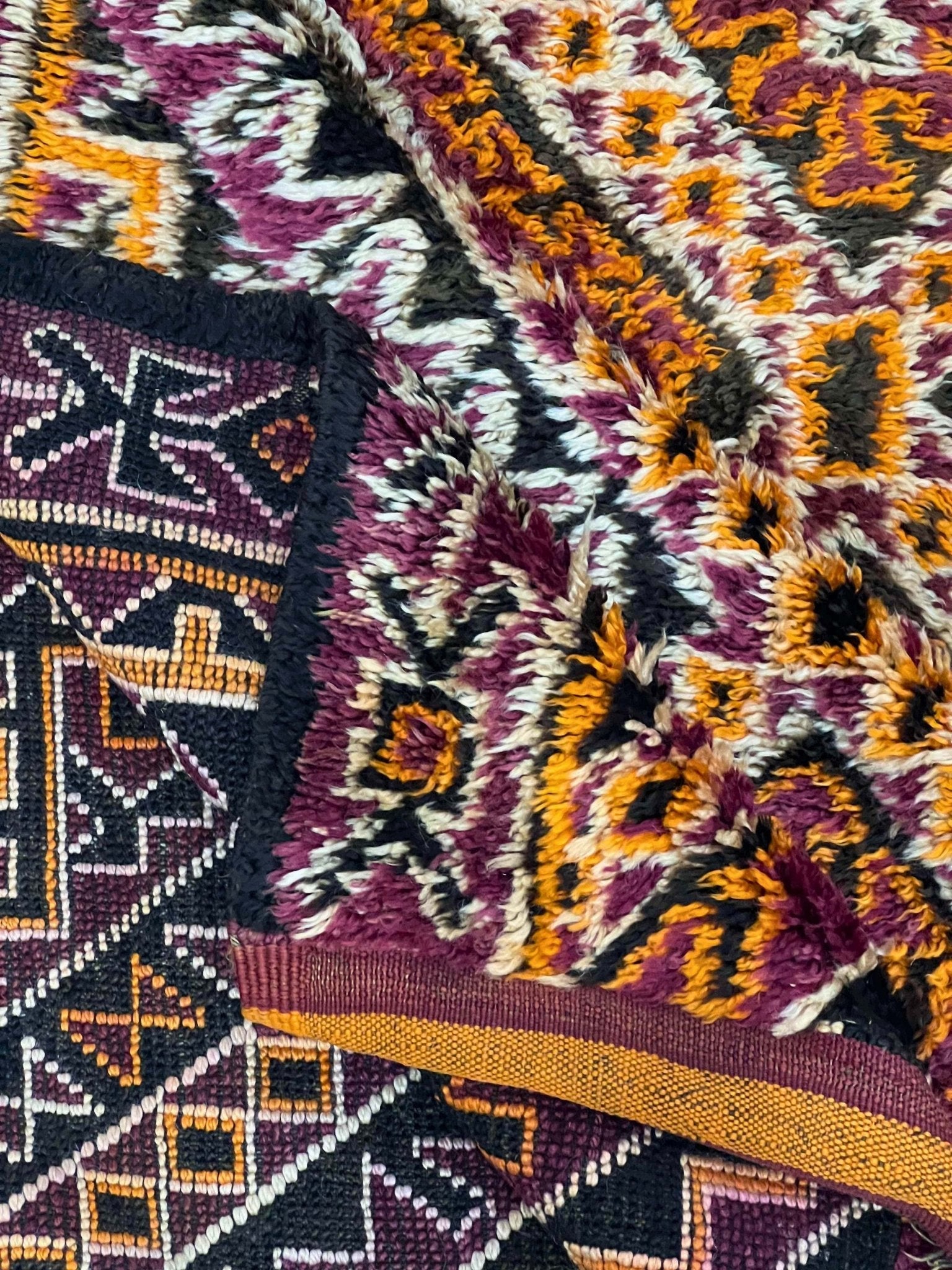 Vintage Beni Mguild Berber Rug 6'1" x 13'2" - 185 cm x 401 cm (Wool)