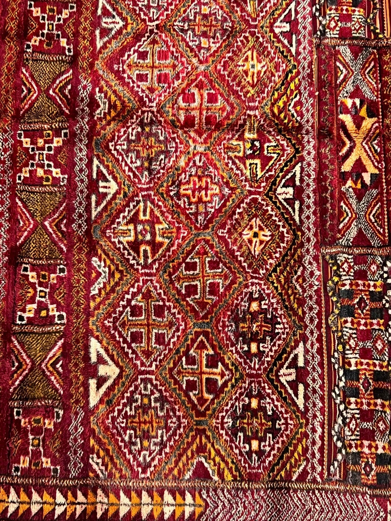 Vintage Beni Mguild Berber Rug 7'3" x 9'11" - 220 cm x 303 cm (Wool)